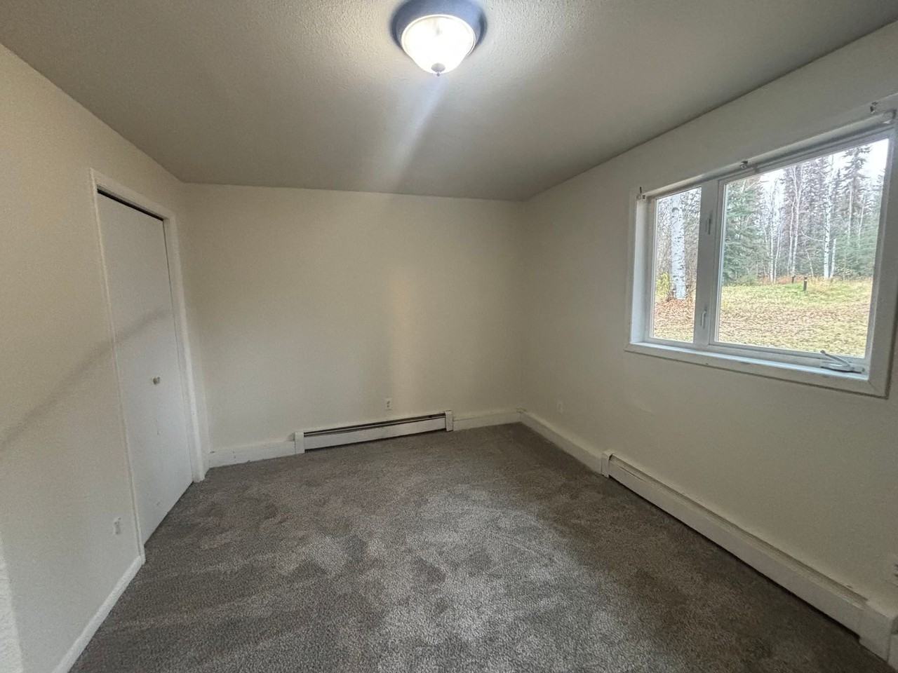 520 S Evolyn Dr - Photo 5 of 16