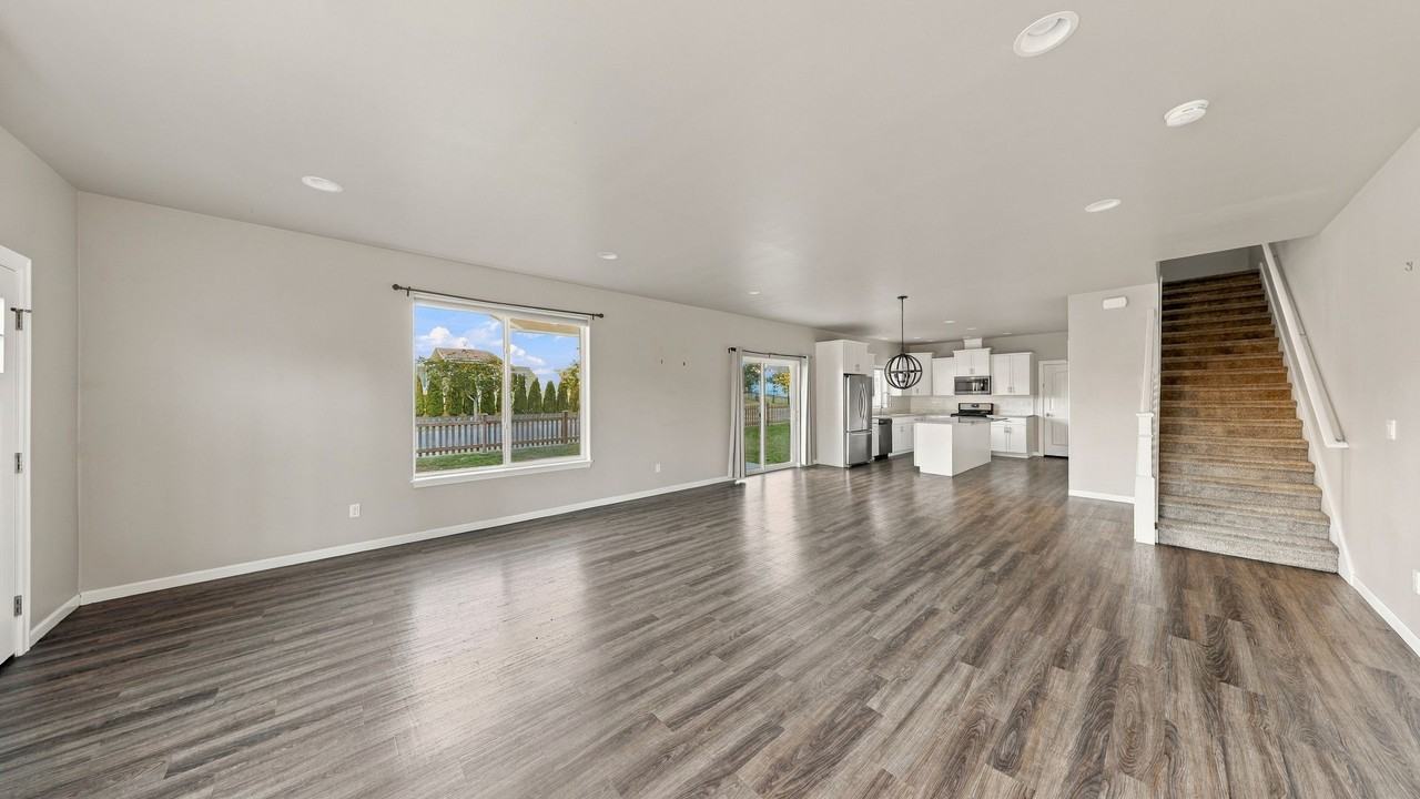 1631 Nw 6th Ave - Photo 2 of 19