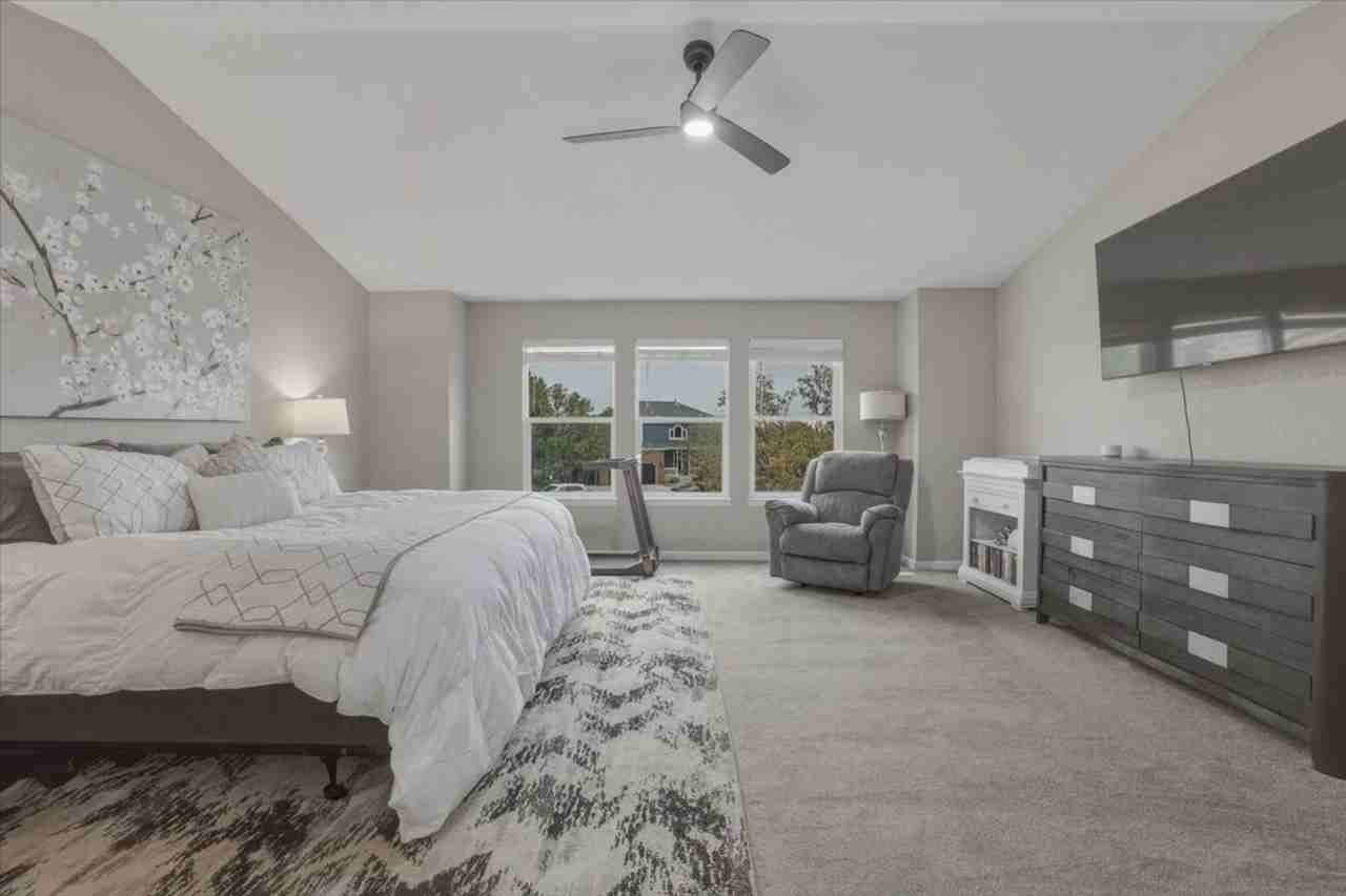 115 Odessa Pl - Photo 4 of 50