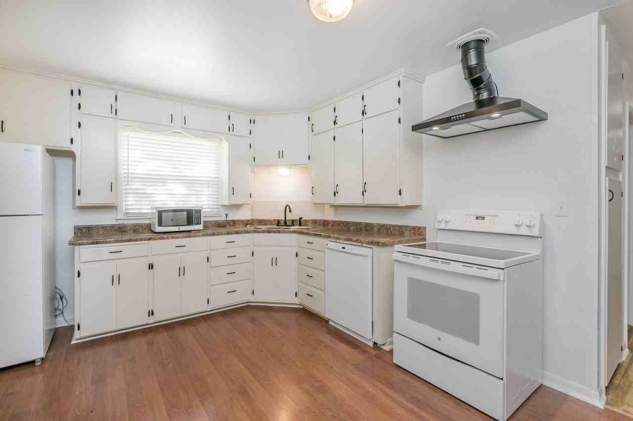 3511 S Lamar St - Photo 7 of 16