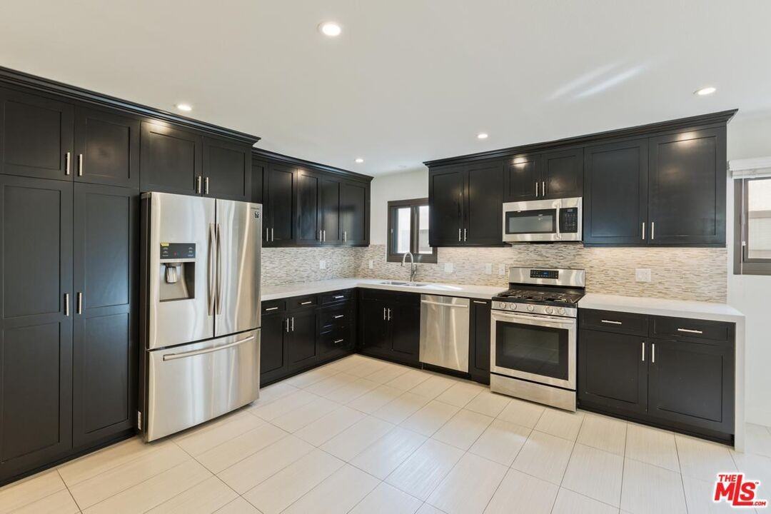 6930 De Celis Pl ##34 - Photo 4 of 5