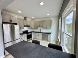 featured image of 3209 Grand Ave