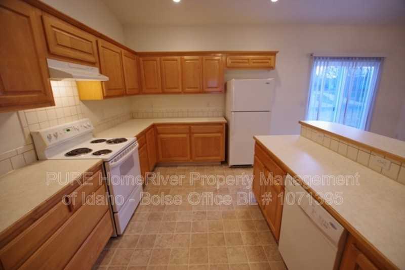 11791 W Huckleberry Dr - Photo 3 of 18