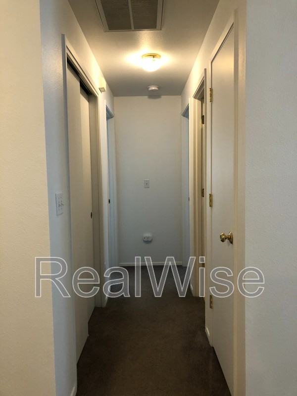 1914 Nw Elm Ave - Photo 7 of 29