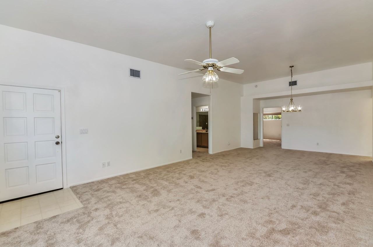 11 W Roma Dr - Photo 4 of 27
