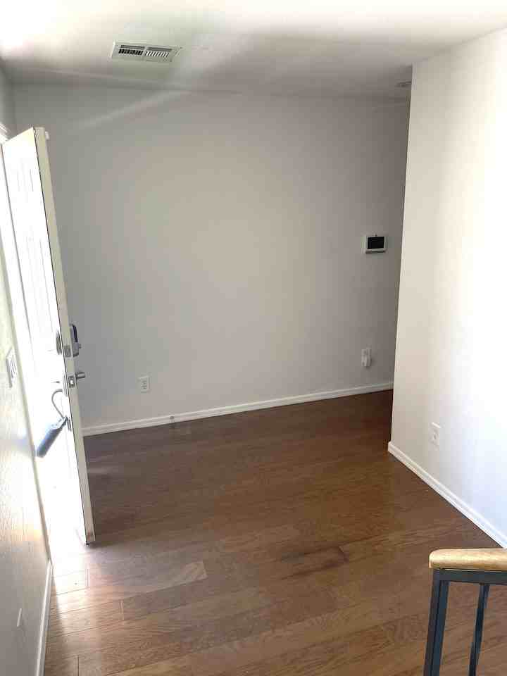 506 N Alder St - Photo 6 of 22