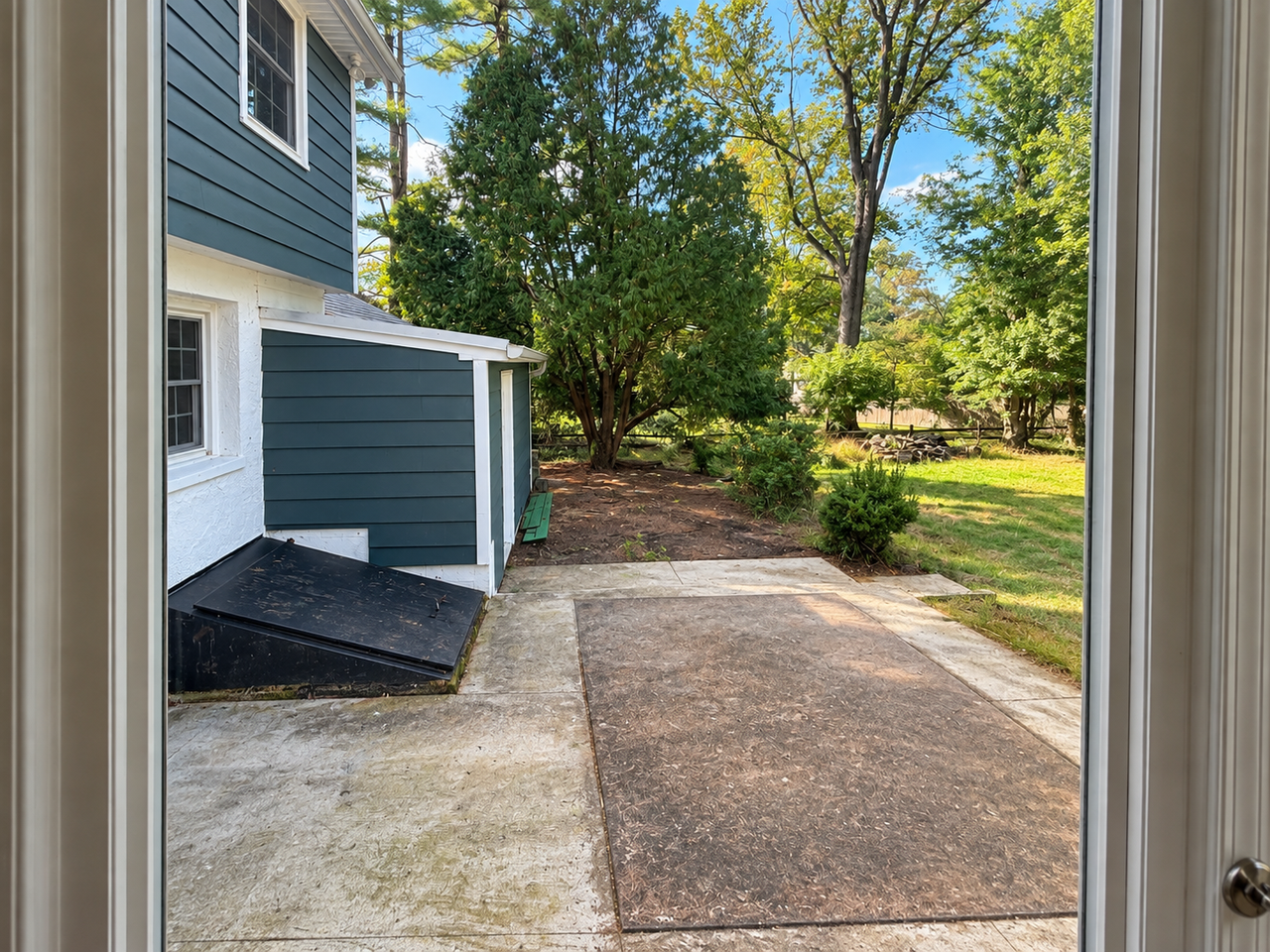 209 Maplewood Rd - Photo 5 of 29