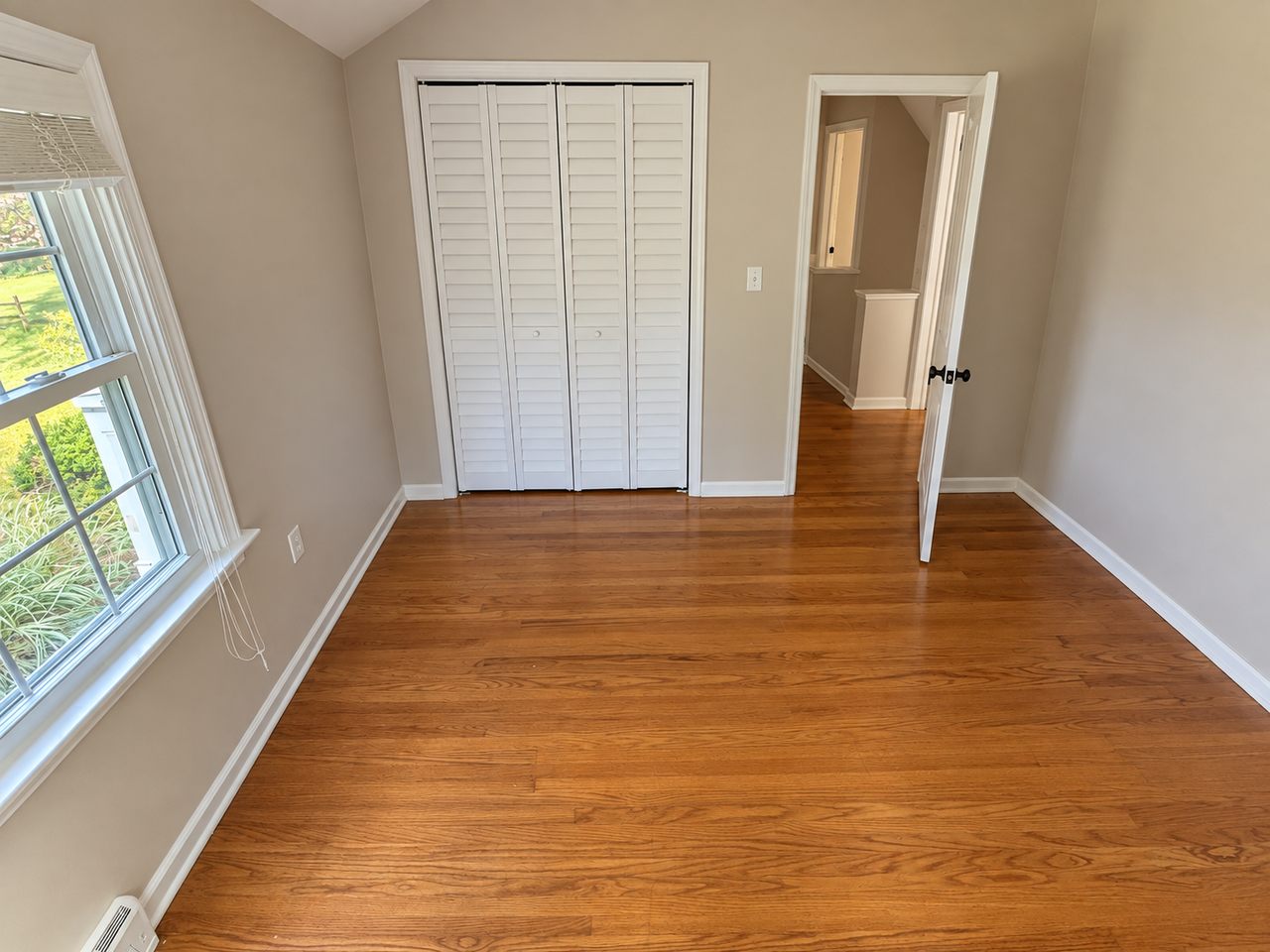 209 Maplewood Rd - Photo 6 of 29