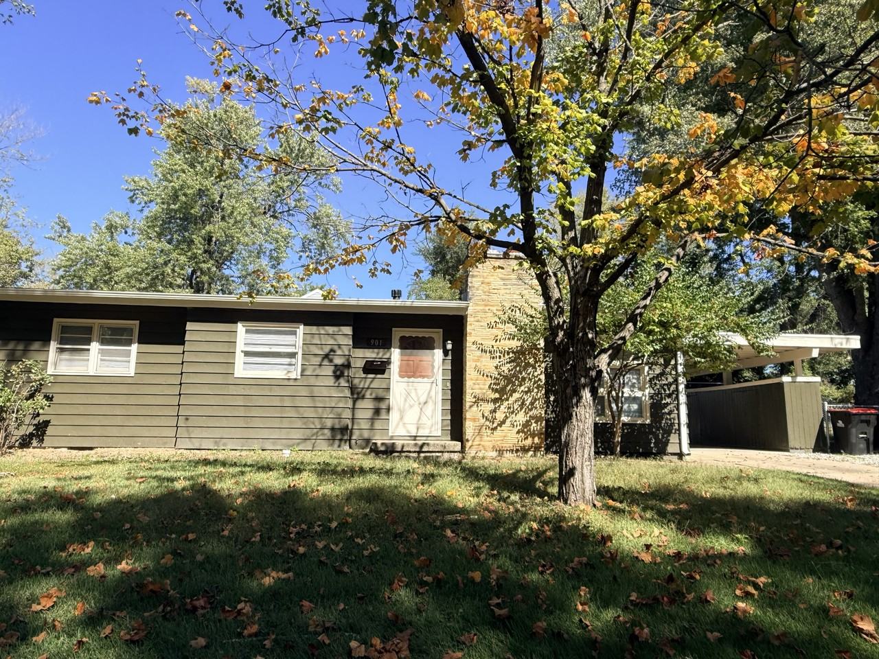 901 Anderson St - Photo 3 of 14