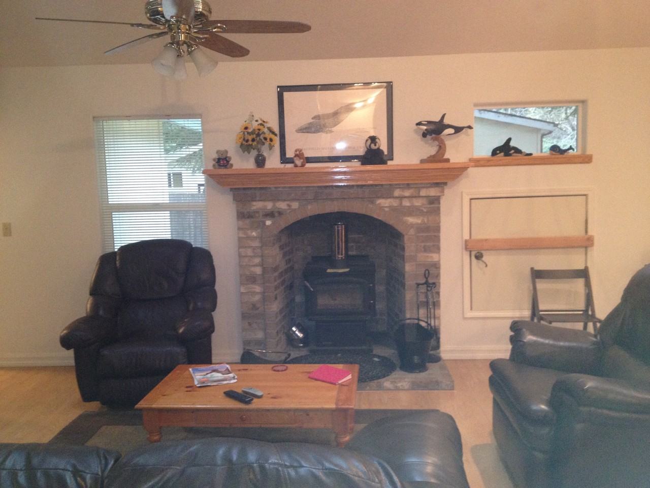 1040 Sw 17th St - Photo 4 of 14