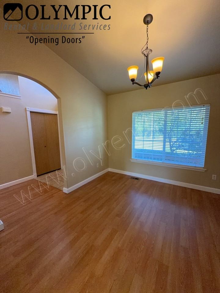 8921 Rockcress Dr Se - Photo 2 of 32
