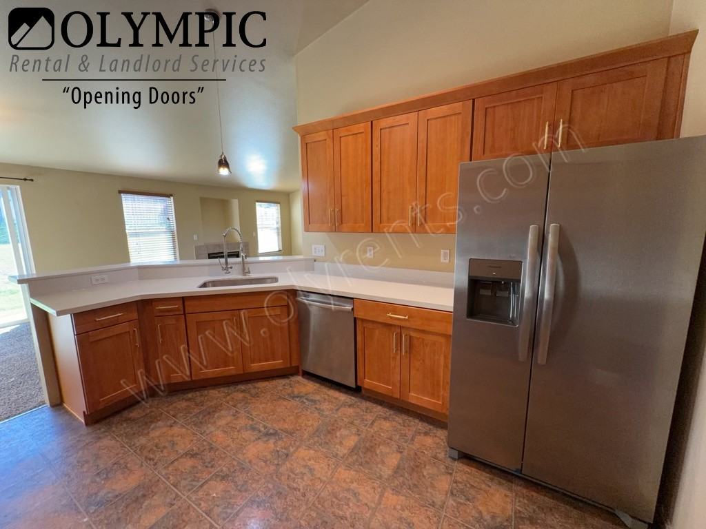 8921 Rockcress Dr Se - Photo 5 of 32