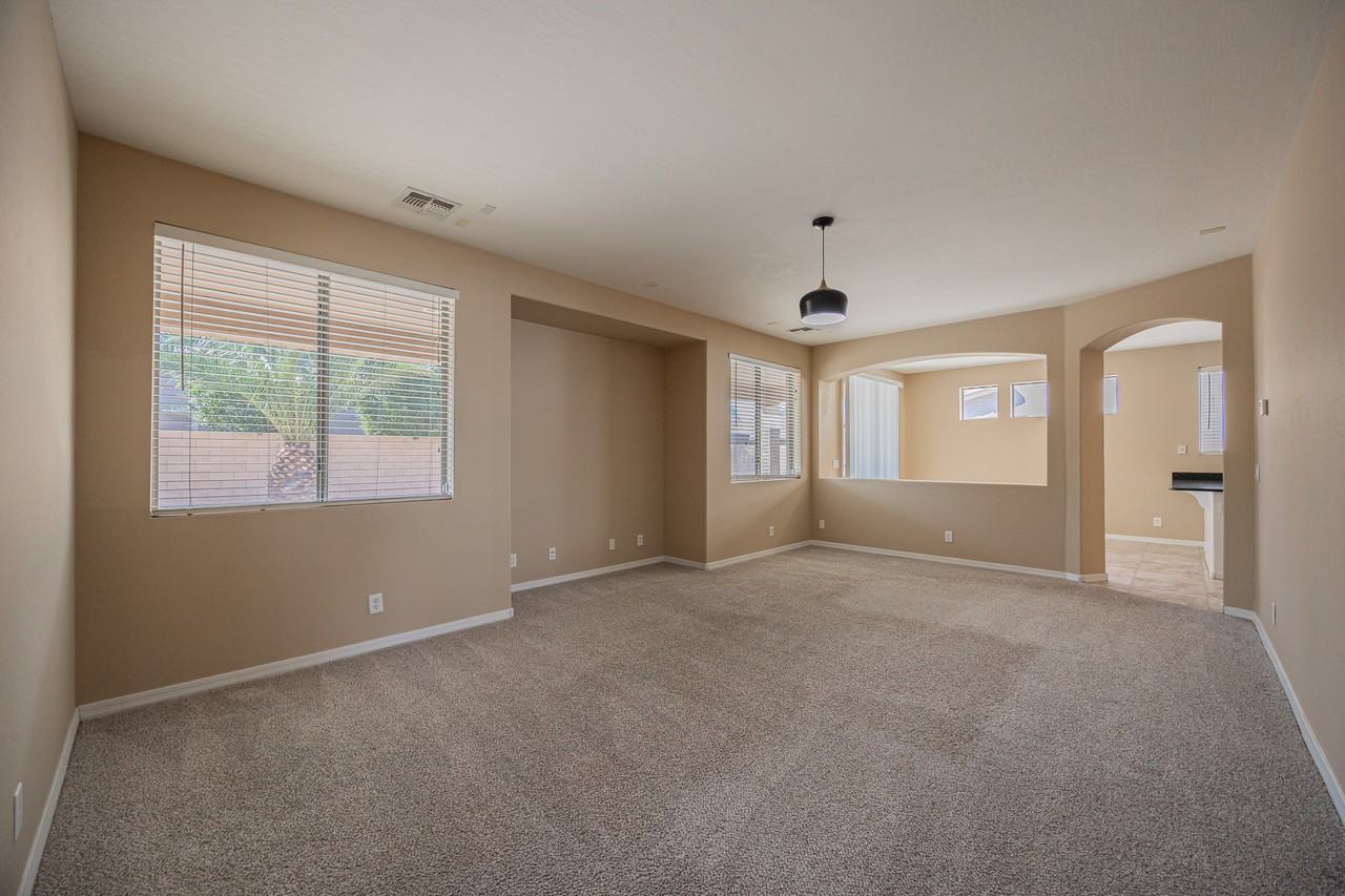 6833 W Burgess Ln - Photo 4 of 45