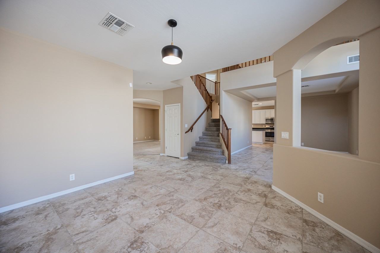 6833 W Burgess Ln - Photo 7 of 45