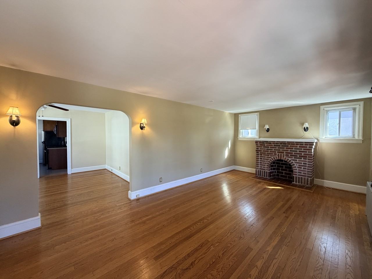 633 Plymouth Rd #1 - Photo 4 of 11