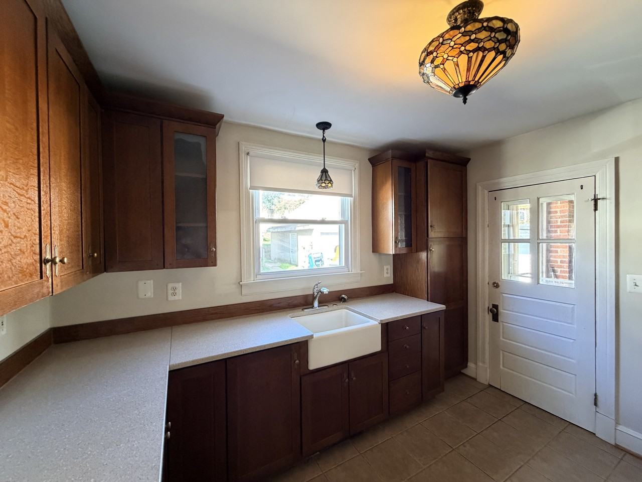 633 Plymouth Rd #1 - Photo 7 of 11