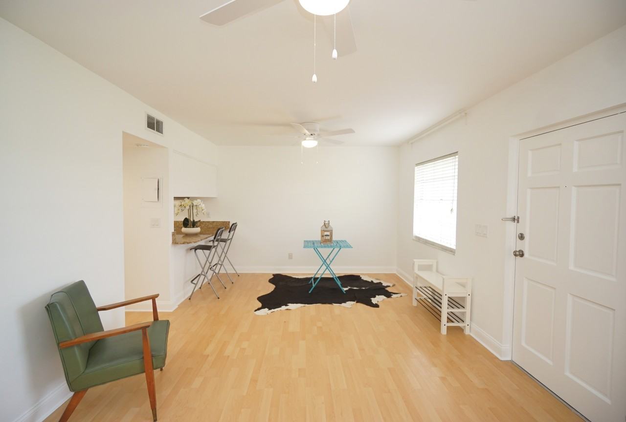 120 S Church Ave #206 - Photo 4 of 11
