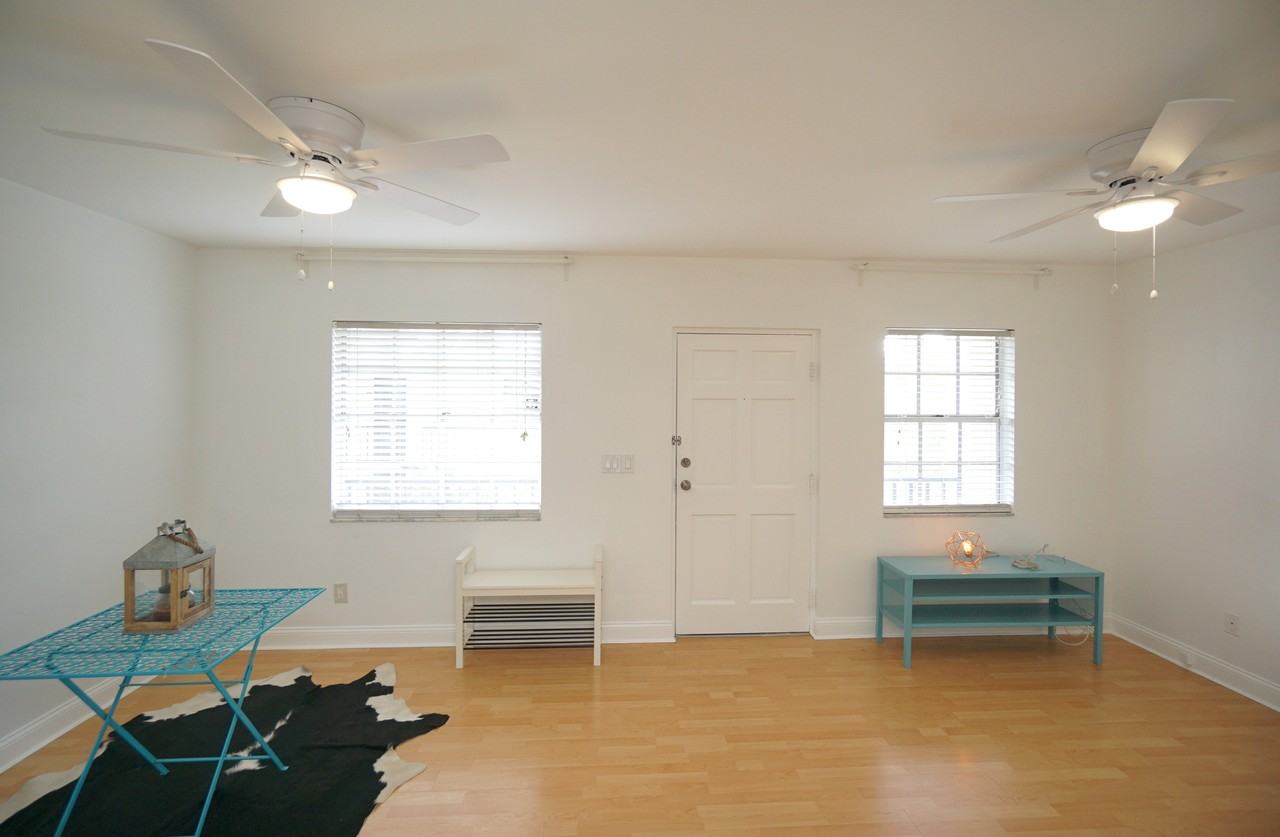 120 S Church Ave #206 - Photo 5 of 11