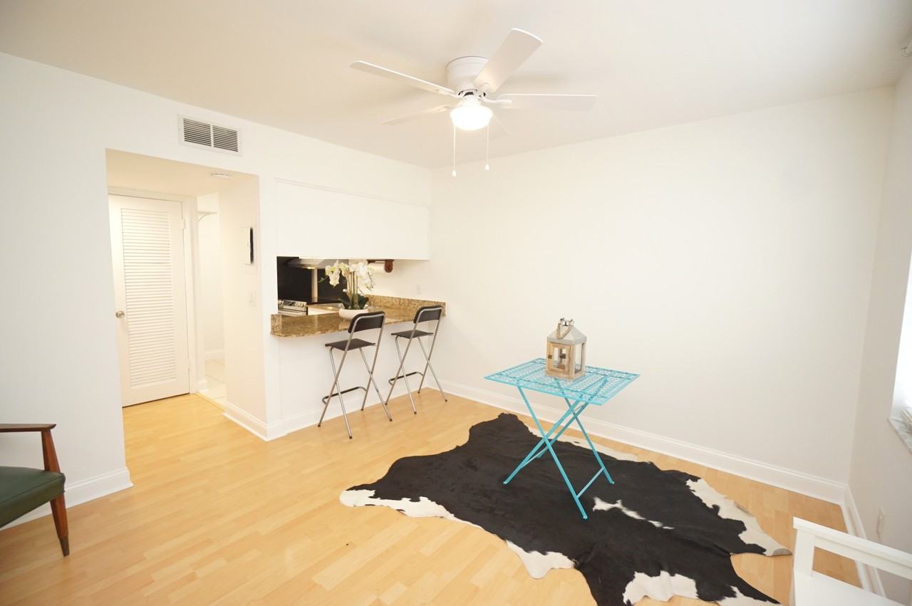 120 S Church Ave #206 - Photo 6 of 11