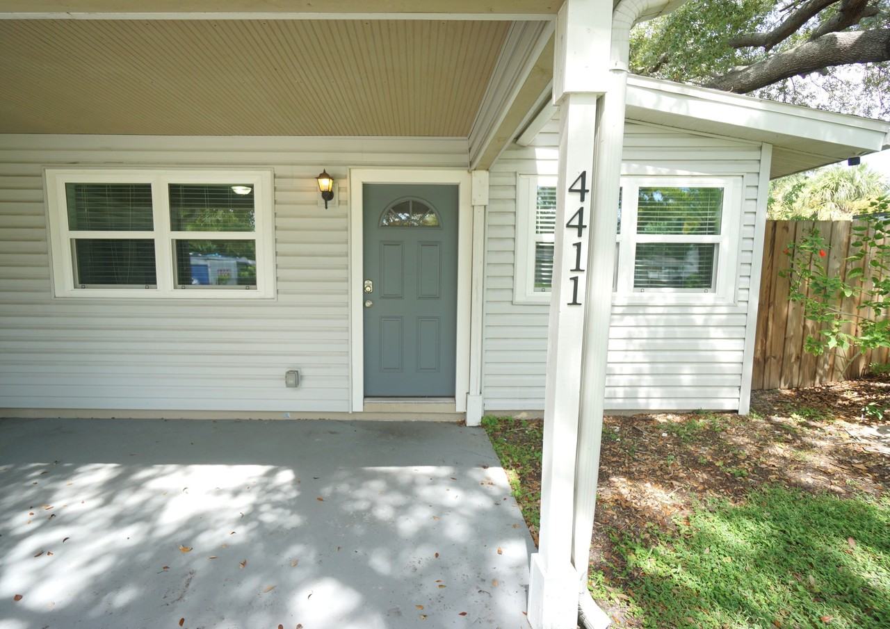 4411 W Leila Ave - Photo 2 of 15