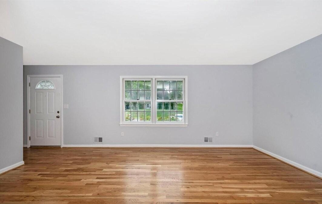 17501 Park Mill Dr - Photo 4 of 30