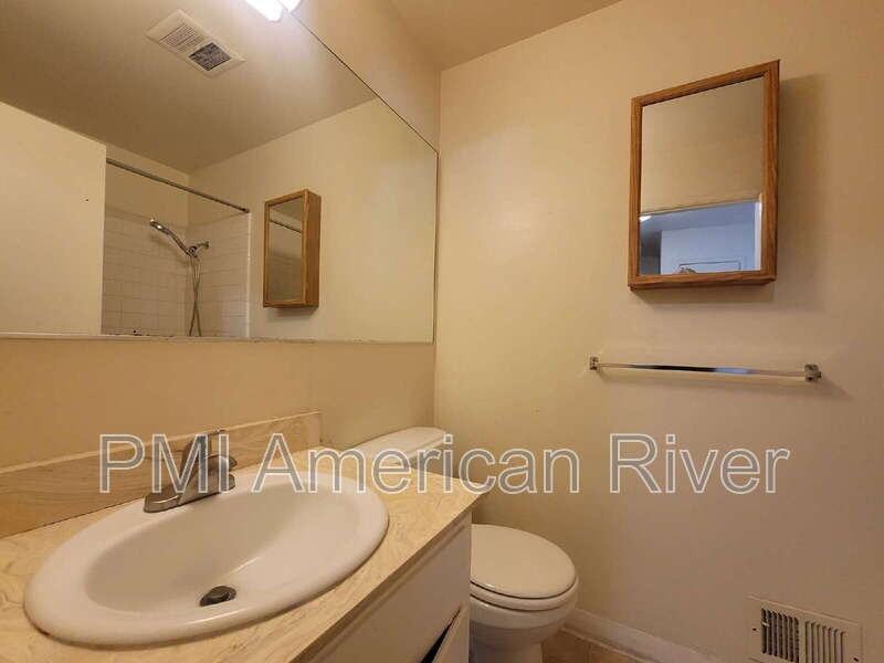 2843 Norcade Cir #2 - Photo 5 of 6