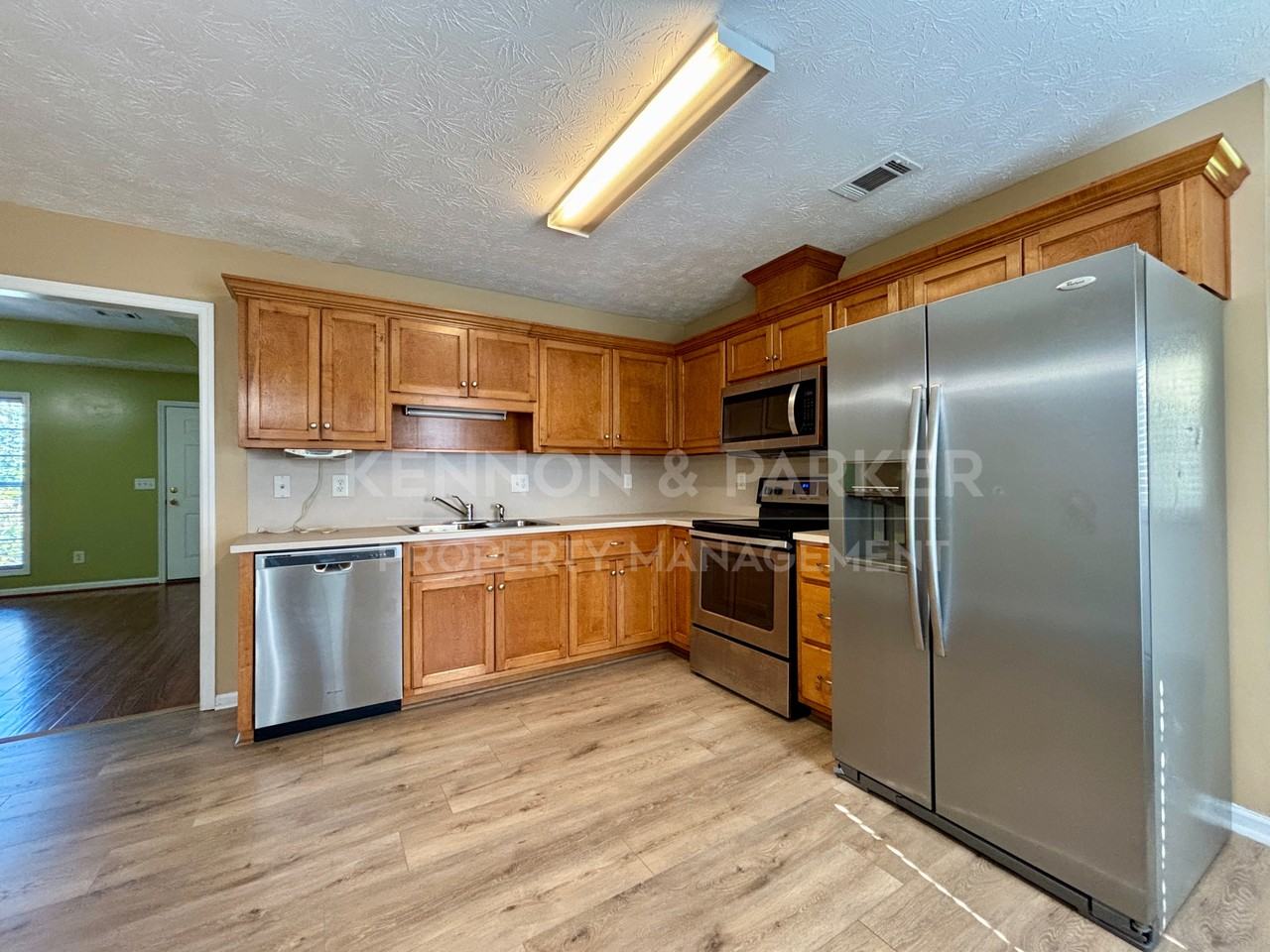 1453 Lee Rd - Photo 7 of 16