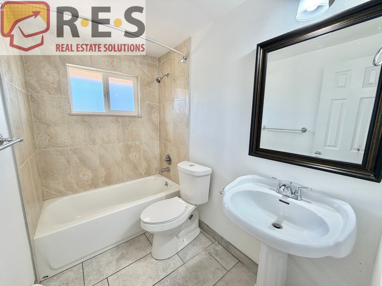 1090 S Eliot St #304 - Photo 5 of 9