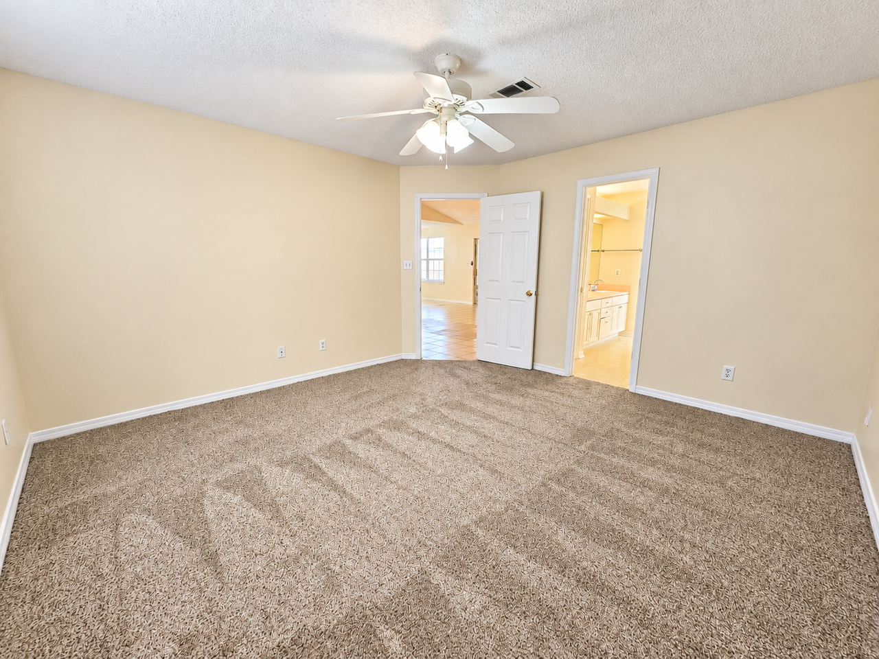 208 Bimini Ct - Photo 5 of 14