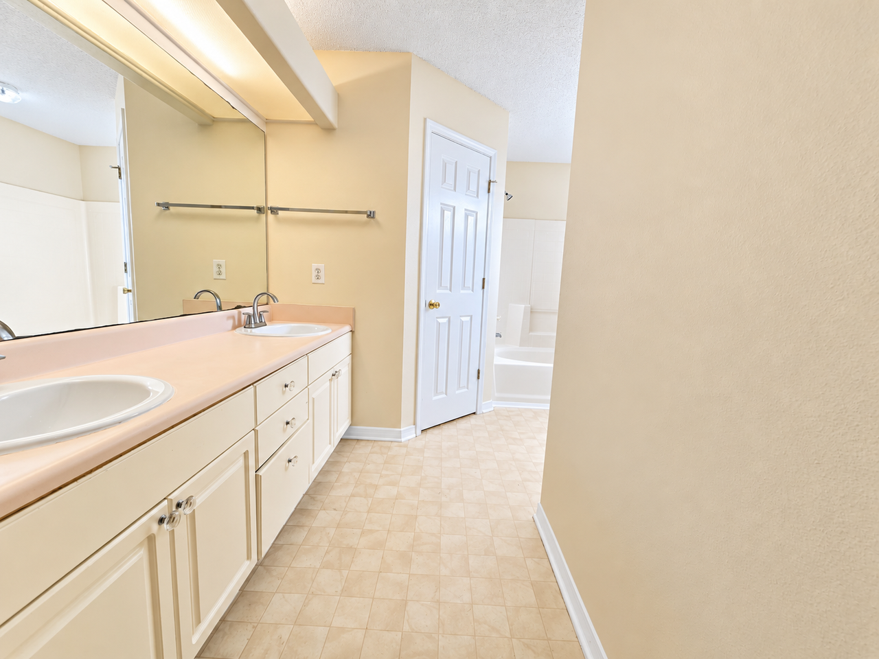 208 Bimini Ct - Photo 6 of 14