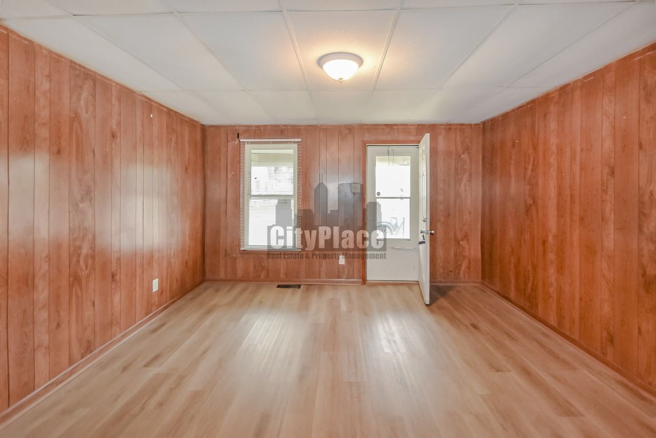 2105 Ringgold Ave - Photo 7 of 17