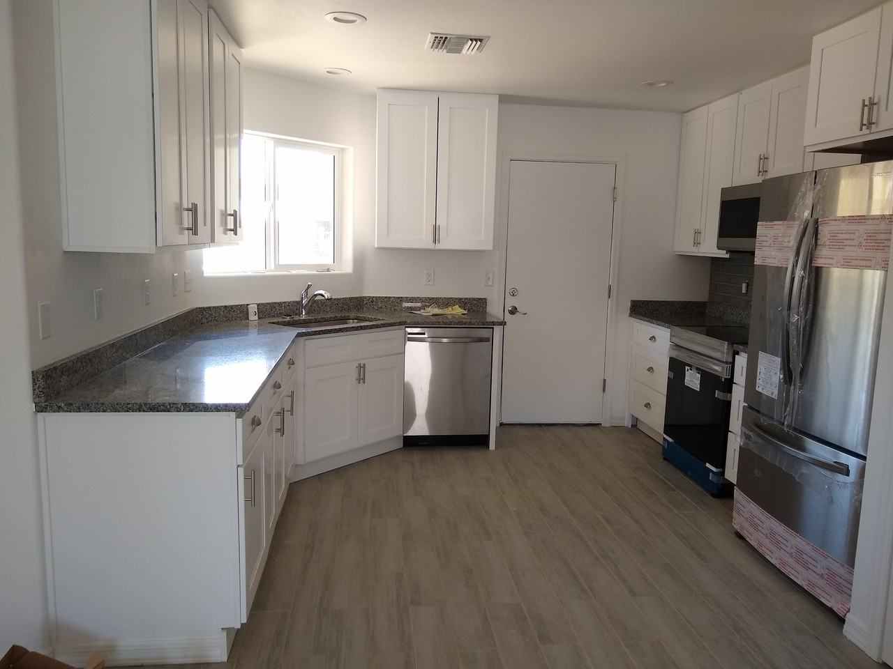 3011 N Los Altos Ave #NA - Photo 6 of 10