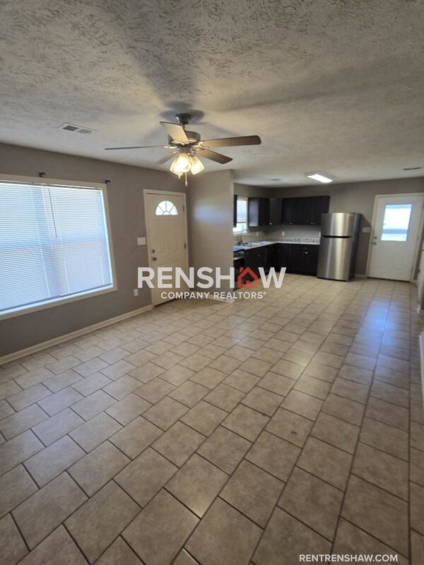 496 Dana Ave - Photo 3 of 17