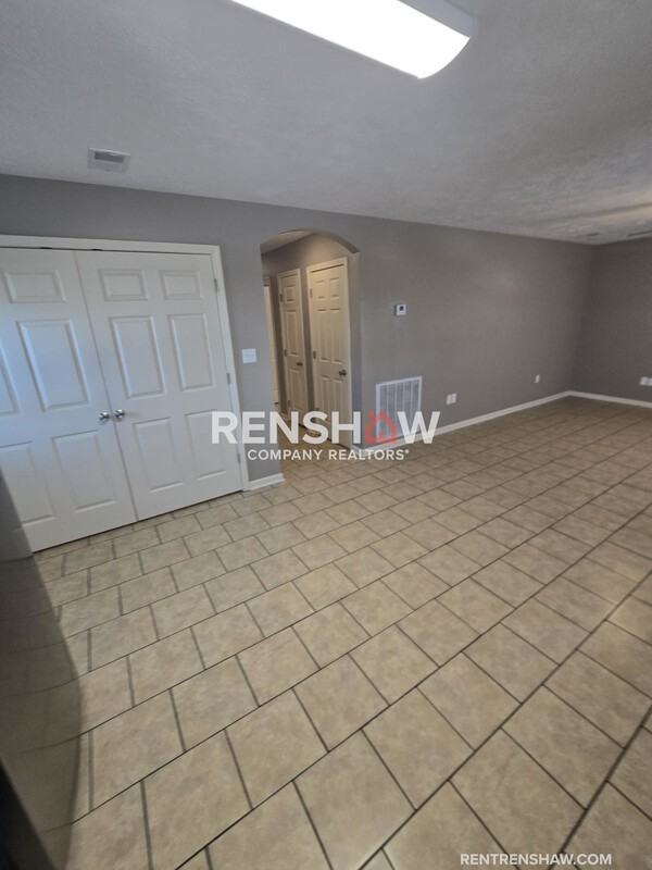 496 Dana Ave - Photo 5 of 17