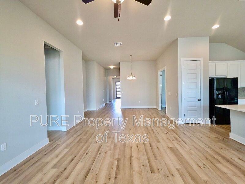 16520 Summery St - Photo 4 of 30