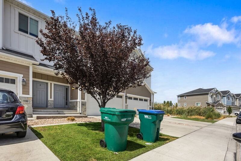 704 Southwest #1 - Photo 4 of 29