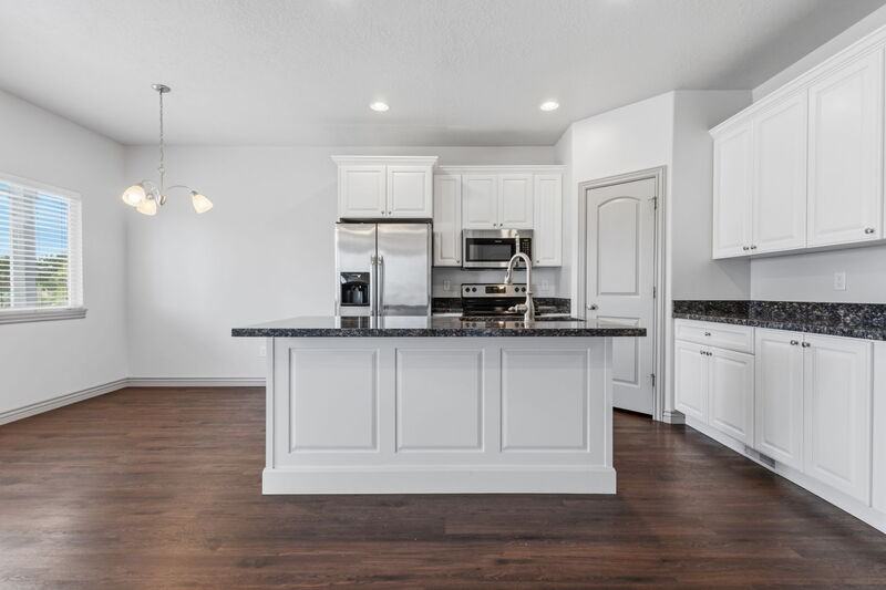 704 Southwest #1 - Photo 5 of 29