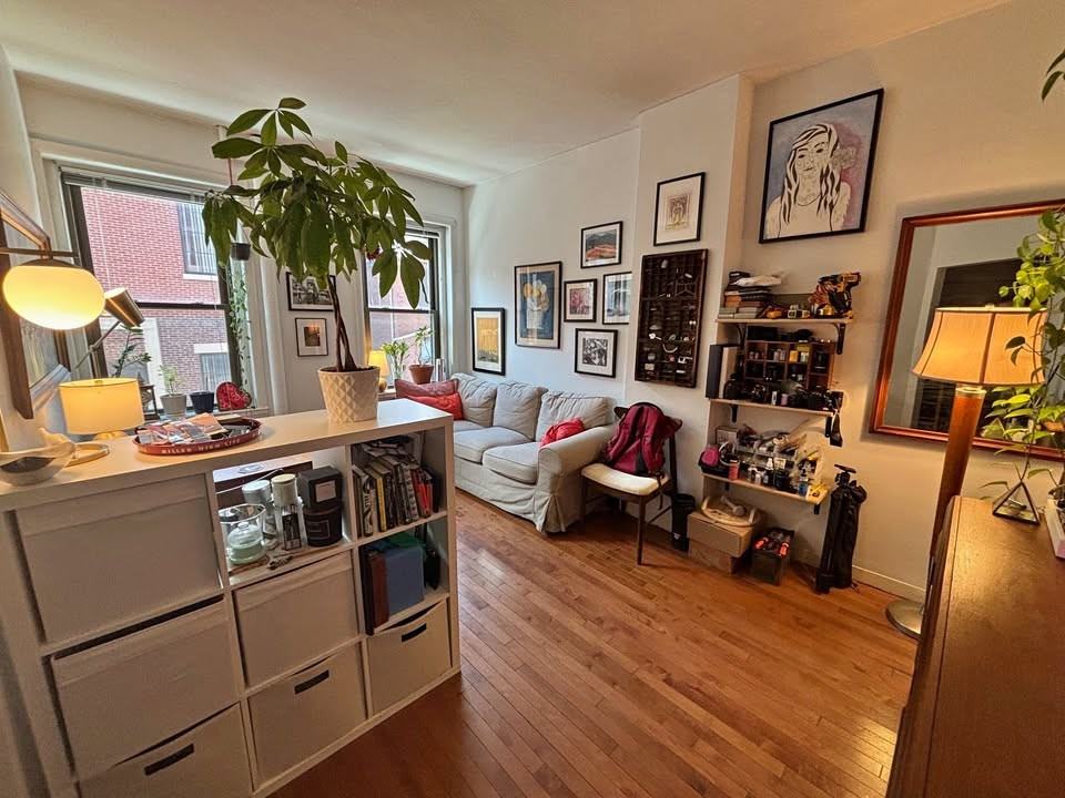 14 Irving St #3