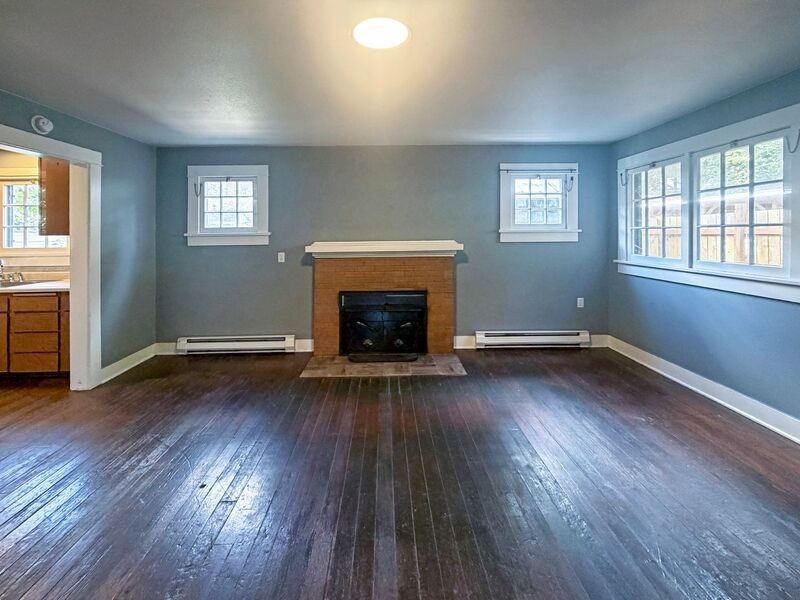 450 1/2 Blair Blvd - Photo 3 of 20
