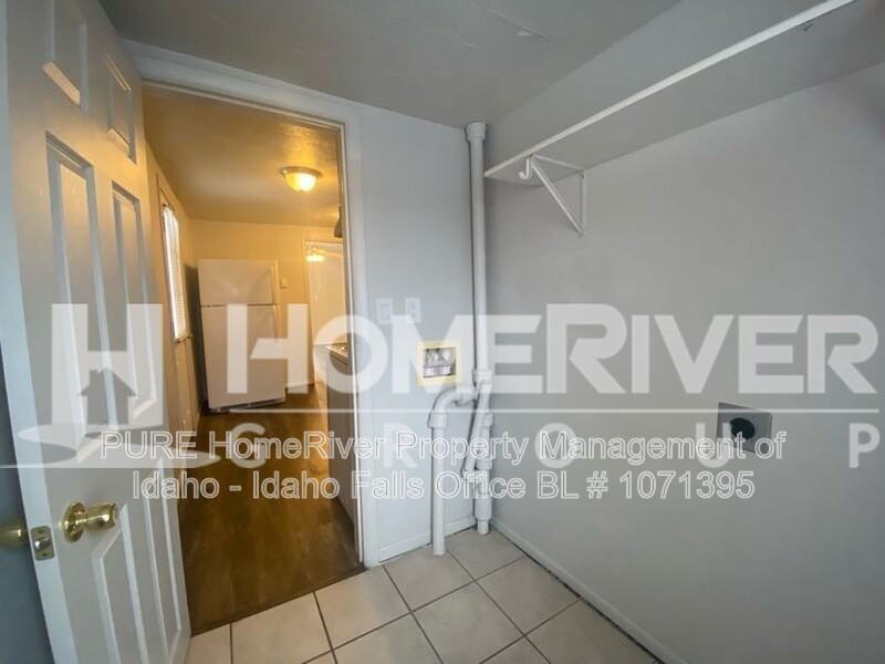 1350 Lake Ave - Photo 3 of 20