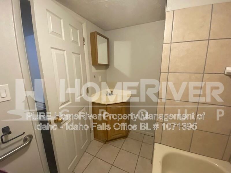 1350 Lake Ave - Photo 6 of 20