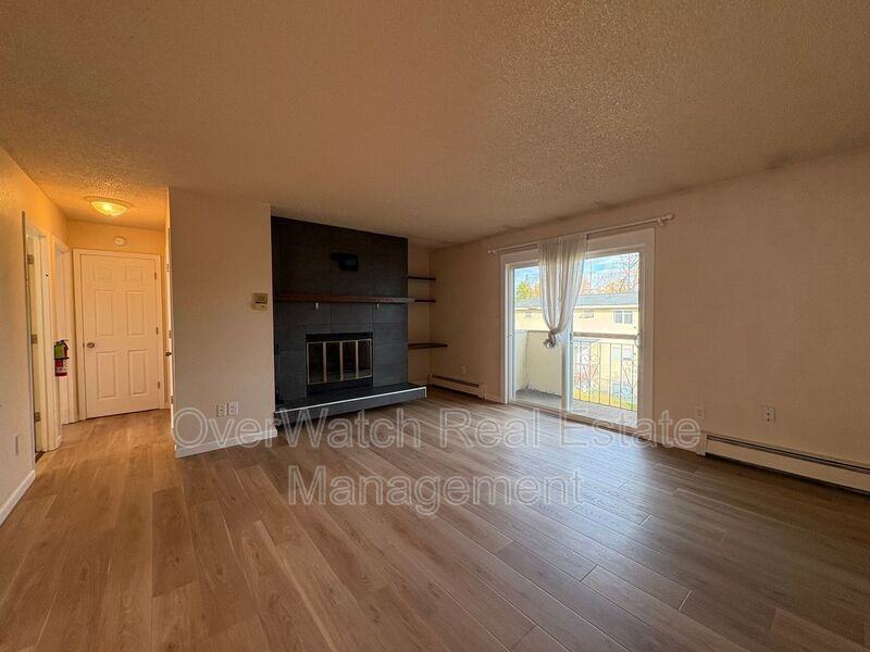 827 E 11th Ave #6 - Photo 2 of 11