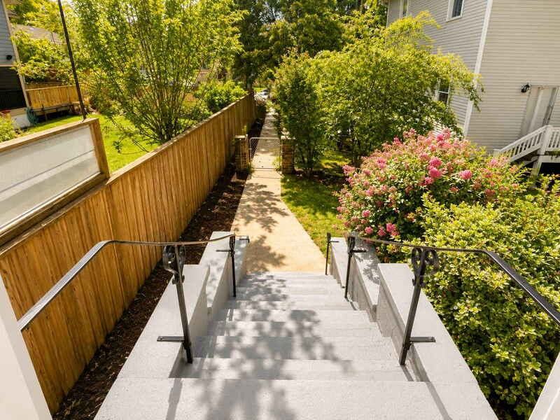830 E Park Ave - Photo 3 of 22