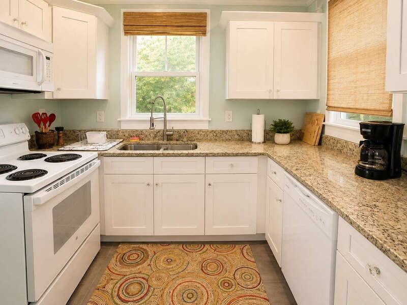 830 E Park Ave - Photo 6 of 22