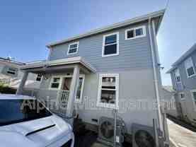 1437 48th Ave Unit B - Photo 1 of 1