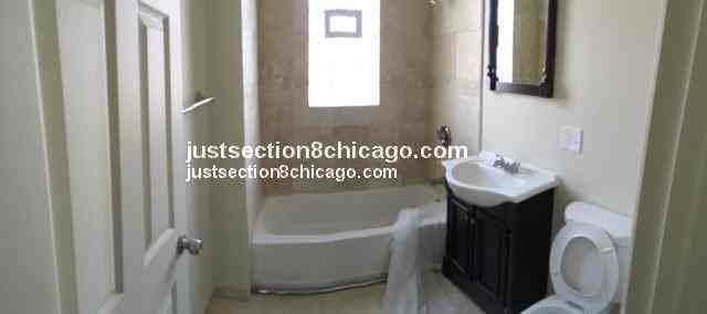4937 W Congress Pkwy #1 - Photo 2 of 6