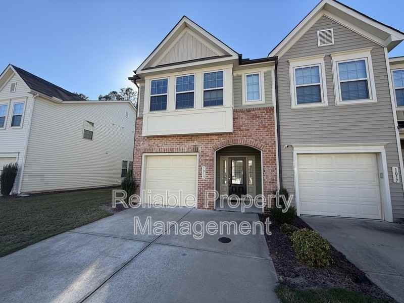 1015 Grand Ridge Dr
