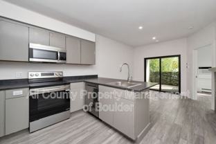 2301 Pearl St #5 - Photo 1 of 1