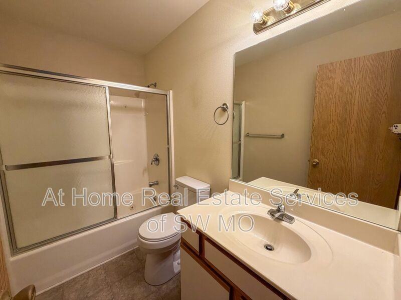 1509 W Frosty Dr #1 - Photo 6 of 11