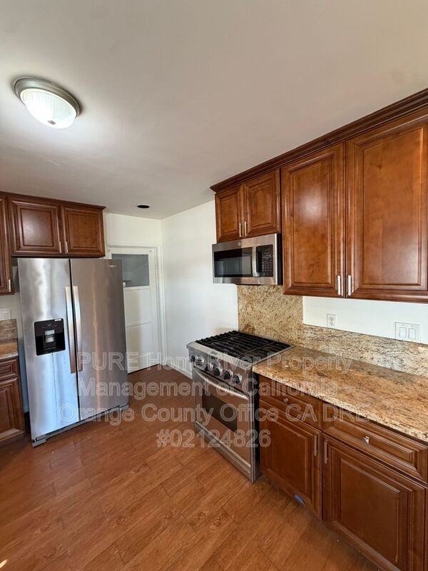 4903 Premiere Ave - Photo 6 of 20